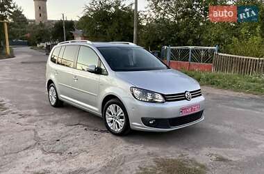 Минивэн Volkswagen Touran 2014 в Коростене