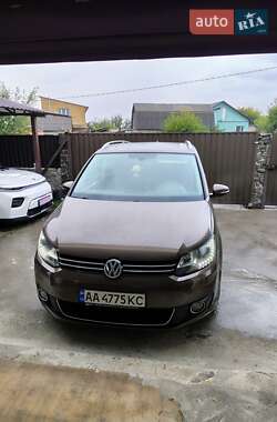 Мінівен Volkswagen Touran 2011 в Білогородці