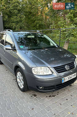 Минивэн Volkswagen Touran 2005 в Кременчуге