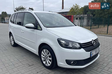 Мінівен Volkswagen Touran 2015 в Житомирі