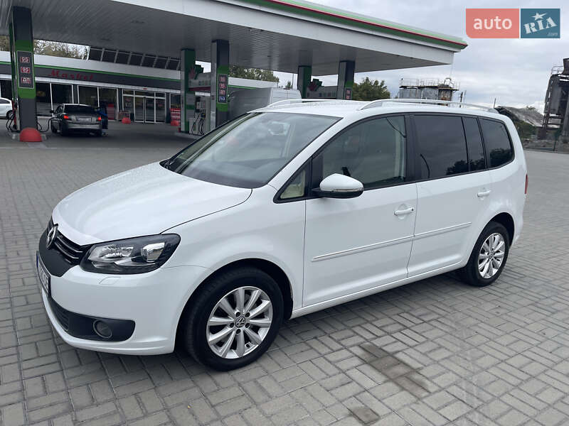 Минивэн Volkswagen Touran 2015 в Житомире