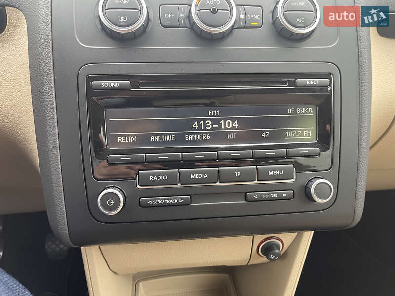 Минивэн Volkswagen Touran 2015 в Житомире