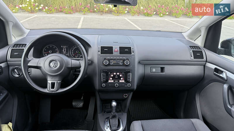 Минивэн Volkswagen Touran 2011 в Луцке фото 11 Минивэн Volkswagen Touran 2011 в Луцке