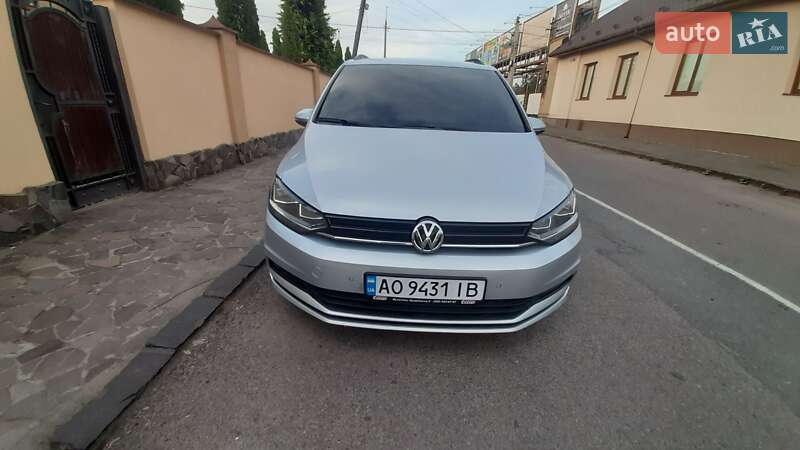 Микровэн Volkswagen Touran 2018 в Мукачево