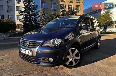 Минивэн Volkswagen Touran 2008 в Киеве