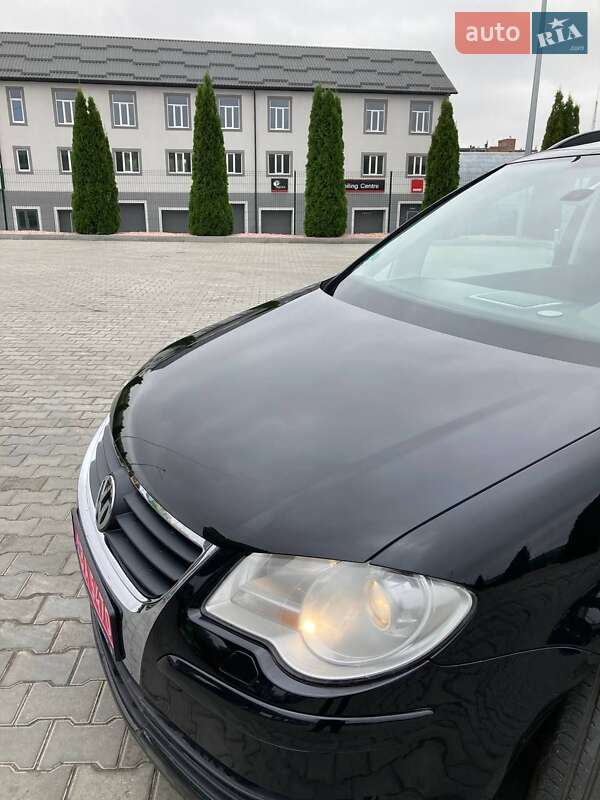 Минивэн Volkswagen Touran 2007 в Виннице