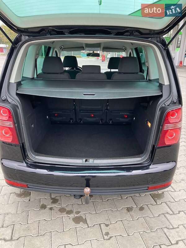 Минивэн Volkswagen Touran 2007 в Виннице