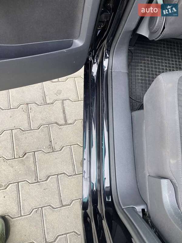 Минивэн Volkswagen Touran 2007 в Виннице