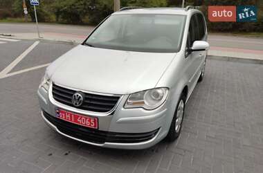Минивэн Volkswagen Touran 2007 в Луцке