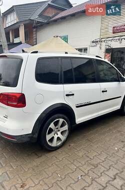 Минивэн Volkswagen Touran 2011 в Ивано-Франковске