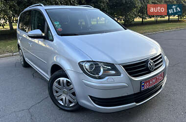Минивэн Volkswagen Touran 2010 в Полтаве
