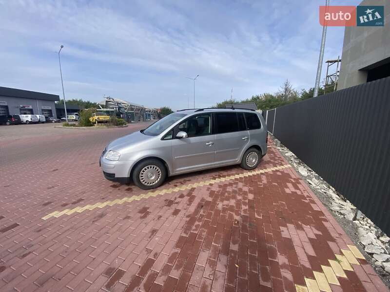 Volkswagen Touran 2005 Volkswagen Touran 2005