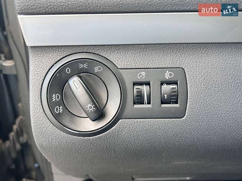 Минивэн Volkswagen Touran 2015 в Одессе фото 18 Минивэн Volkswagen Touran 2015 в Одессе