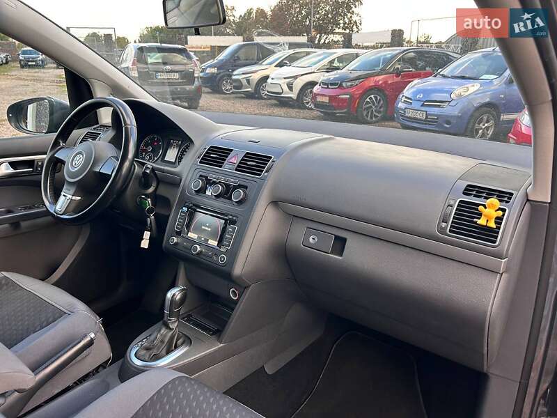 Минивэн Volkswagen Touran 2015 в Одессе фото 31 Минивэн Volkswagen Touran 2015 в Одессе