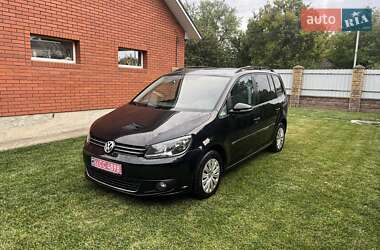 Мінівен Volkswagen Touran 2014 в Чигирину