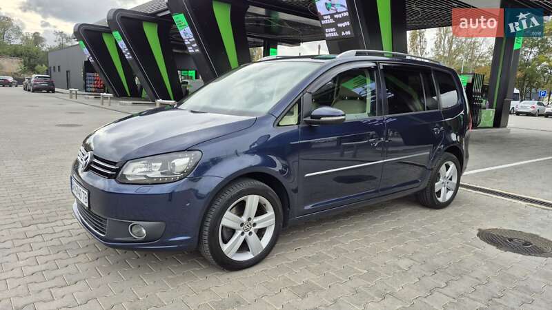 Мінівен Volkswagen Touran 2014 в Одесі