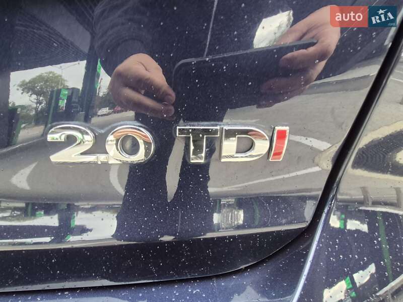 Мінівен Volkswagen Touran 2014 в Одесі