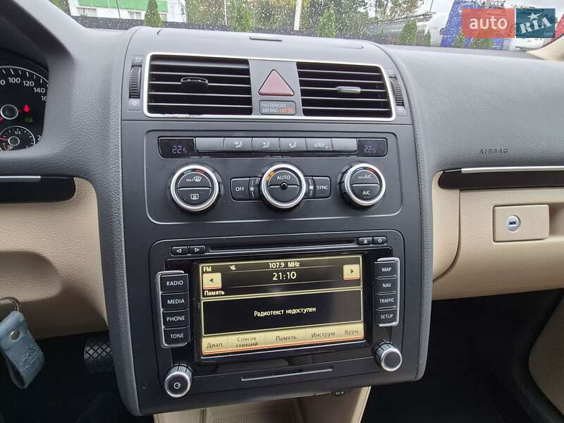 Мінівен Volkswagen Touran 2014 в Одесі