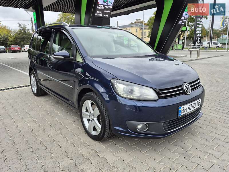 Мінівен Volkswagen Touran 2014 в Одесі