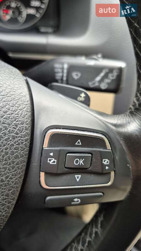 Мінівен Volkswagen Touran 2014 в Одесі