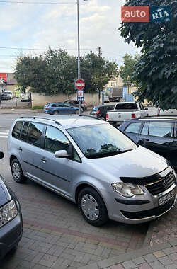 Минивэн Volkswagen Touran 2007 в Луцке