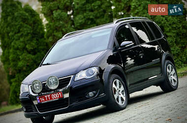 Минивэн Volkswagen Touran 2009 в Дубно