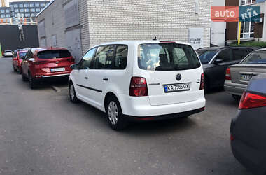 Минивэн Volkswagen Touran 2009 в Киеве