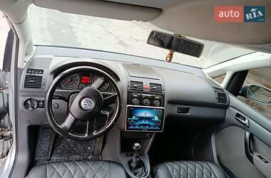 Минивэн Volkswagen Touran 2005 в Погребище