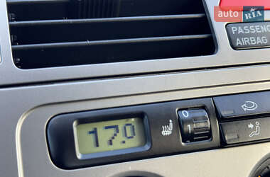 Минивэн Volkswagen Touran 2007 в 
