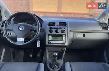 Минивэн Volkswagen Touran 2007 в 