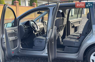 Минивэн Volkswagen Touran 2007 в 