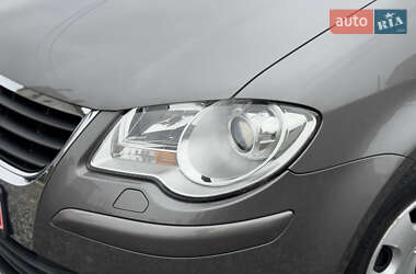 Минивэн Volkswagen Touran 2007 в 