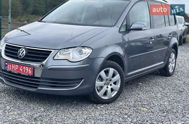 Минивэн Volkswagen Touran 2007 в Шепетовке