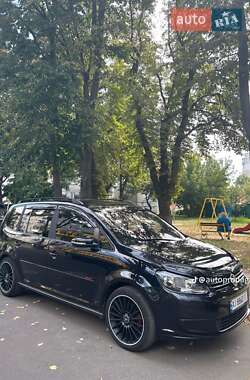 Мінівен Volkswagen Touran 2011 в Білій Церкві