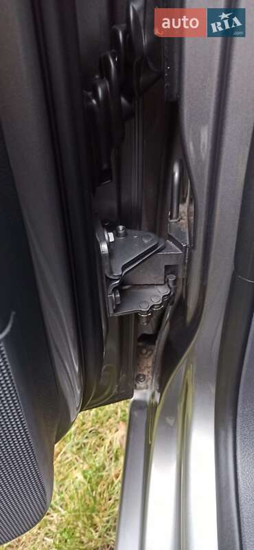 Минивэн Volkswagen Touran 2008 в Прилуках