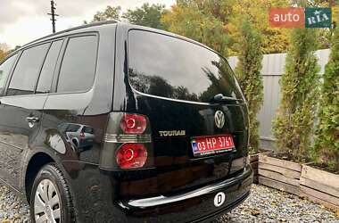 Минивэн Volkswagen Touran 2009 в 
