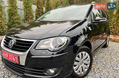 Минивэн Volkswagen Touran 2009 в 