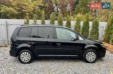 Минивэн Volkswagen Touran 2009 в 