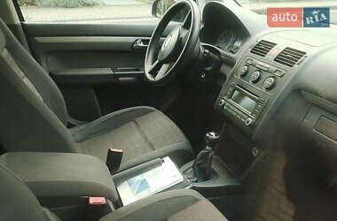 Минивэн Volkswagen Touran 2006 в Луцке