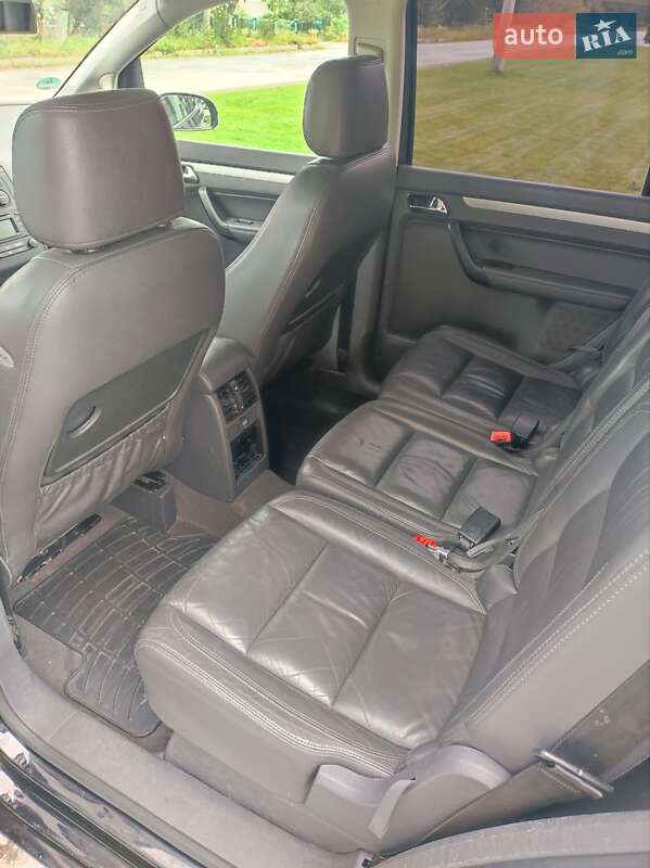 Мінівен Volkswagen Touran 2004 в Кам'янець-Подільському