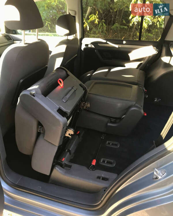 Минивэн Volkswagen Touran 2007 в Ковеле