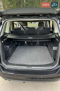 Микровэн Volkswagen Touran 2018 в 
