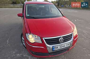 Мінівен Volkswagen Touran 2006 в Києві
