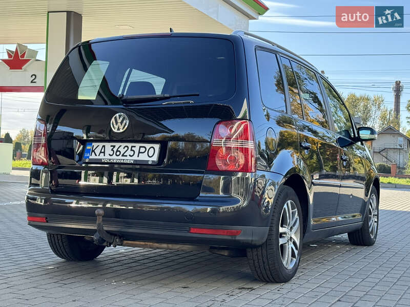 Минивэн Volkswagen Touran 2008 в Киеве фото 10 Минивэн Volkswagen Touran 2008 в Киеве