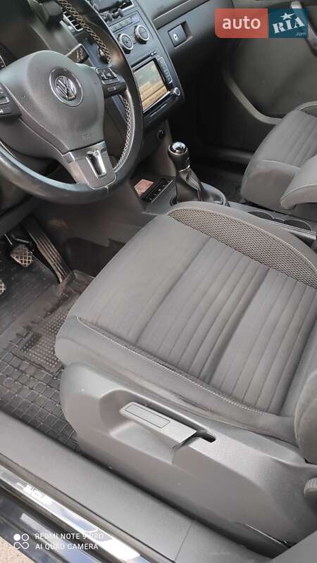 Минивэн Volkswagen Touran 2014 в Тальном