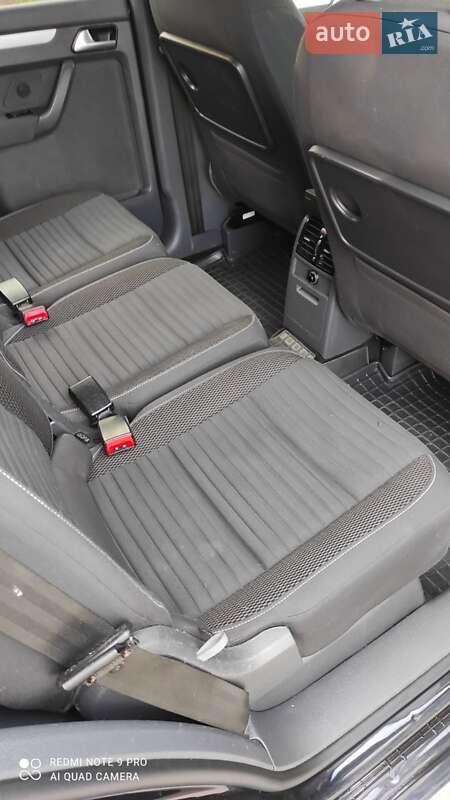 Минивэн Volkswagen Touran 2014 в Тальном