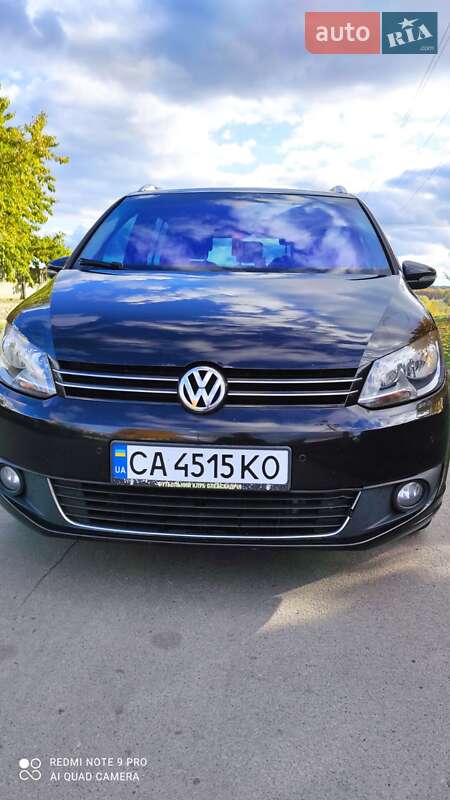 Минивэн Volkswagen Touran 2014 в Тальном