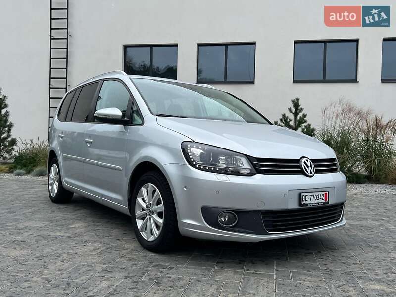 Минивэн Volkswagen Touran 2011 в Киеве