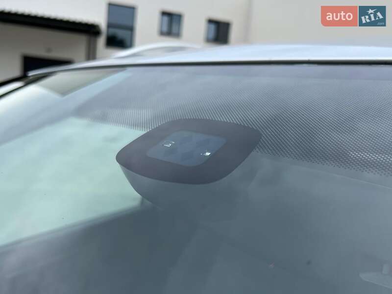 Минивэн Volkswagen Touran 2011 в Киеве