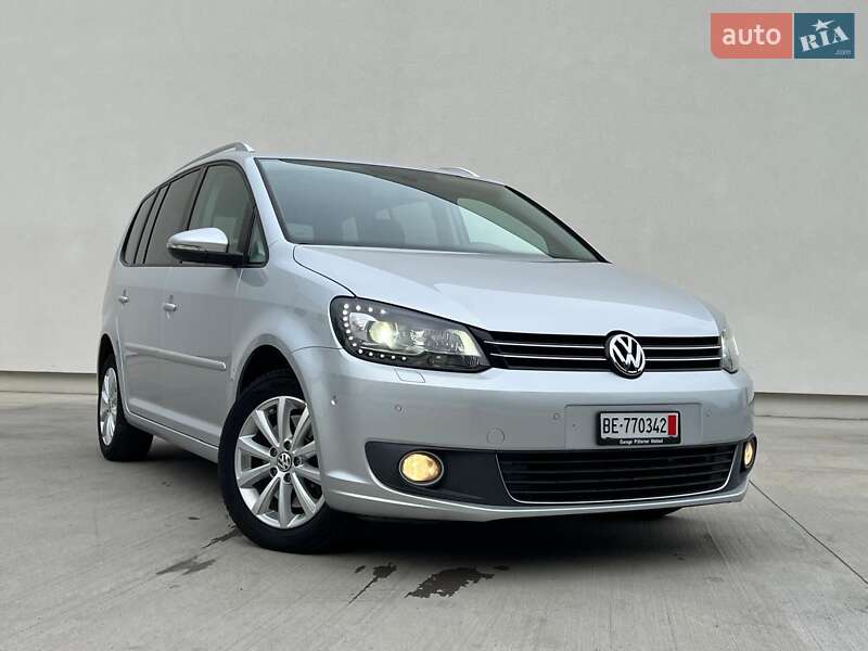 Минивэн Volkswagen Touran 2011 в Киеве